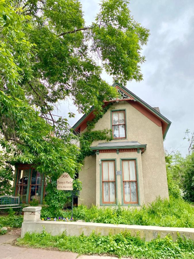 Pansy'S Parlor Bed & Breakfast Golden Exterior photo